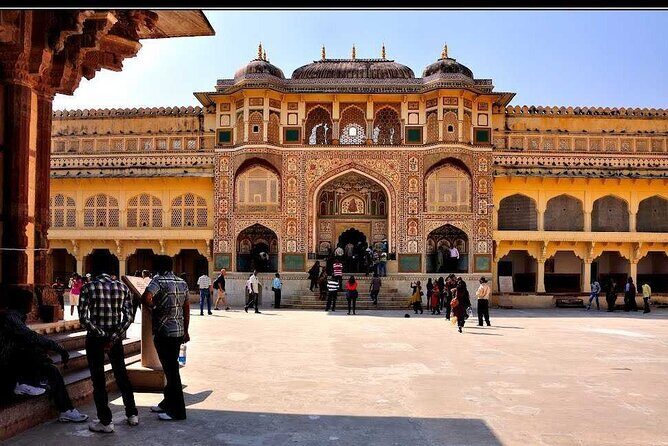 From Delhi: Monkey Temple and Jaipur City Tour By Car - Exploring Amber Fort