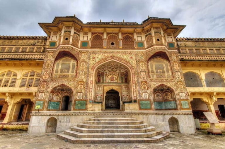 From Delhi: Overnight Jaipur Private Guided Tour - The Itinerary Breakdown