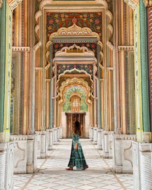 From Delhi: Private Golden Triangle Tour 3 Days by AC Car - The Delhi Leg: Old and New