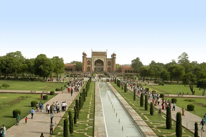 From Delhi: Private Taj Mahal & Agra Day Trip by India's Fastest A/c Train - The Lunch and Additional Comforts