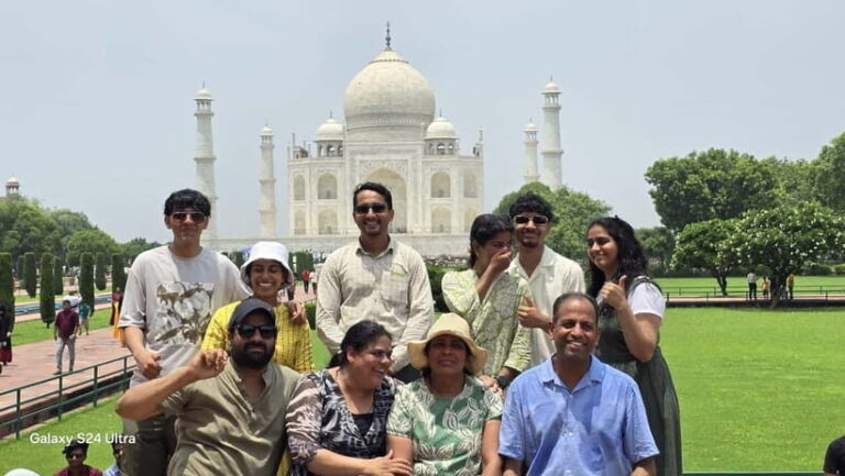 From Delhi: Private Taj Mahal & Agra Tour with 5*Hotel Meal - The Value of the Tour