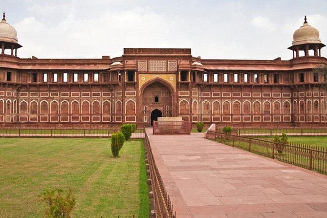From Delhi : Sunrise Taj Mahal and Agra Fort with Jaipur Transfer - The Experience: What Makes It Stand Out