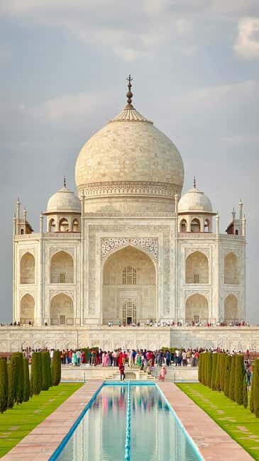 From Delhi: Sunrise Taj Mahal Tour with Lunch at 5 Star - Visiting the Taj Mahal at Sunrise