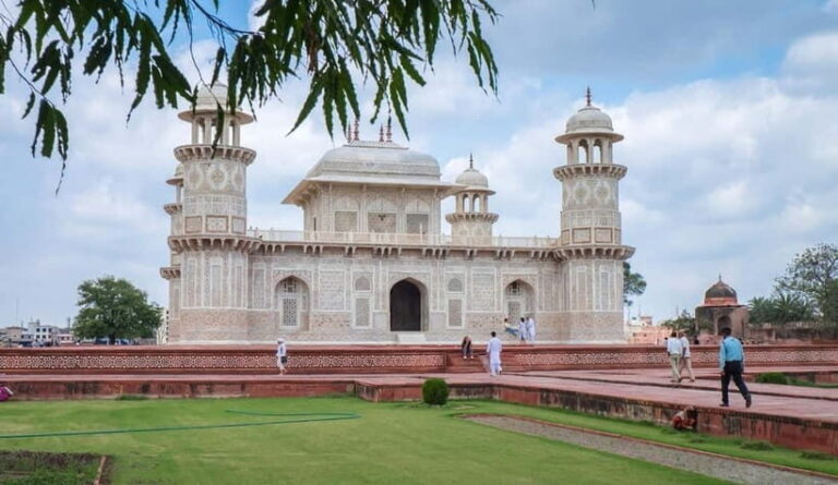 From Delhi: Taj Mahal & Agra Day Tour by Superfast Train - The Itinerary and What You’ll Experience