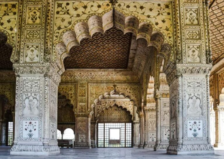 From Delhi: Taj Mahal & Agra Fort Private Guided Tour By Car - The Itinerary in Detail