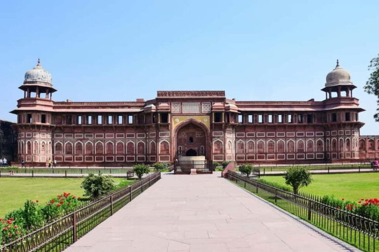 From Delhi: Taj Mahal, Agra & Mathura Tour by Car - The Transportation & Guide Experience