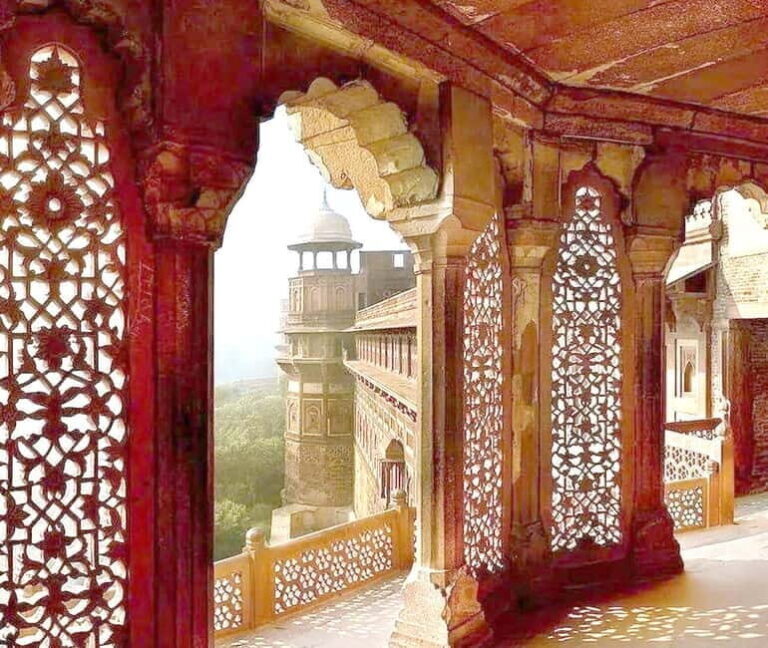 From Delhi: Taj Mahal Agra & Mathura Vrindavan Day Tour - What’s Included and What’s Not