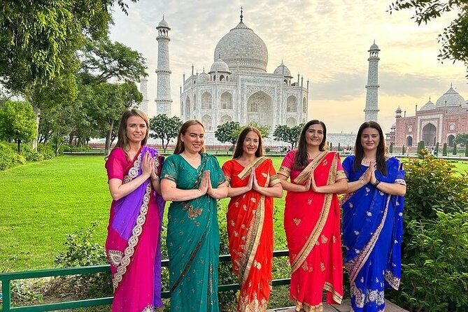From Delhi : Taj Mahal Photoshoot in Indian Ethnic dresses - The Itinerary in Detail
