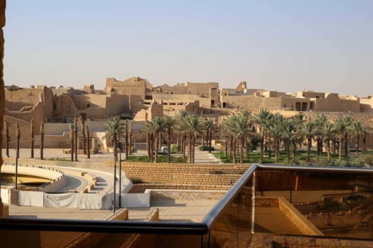 From Diriyah to Alzal Market with private transportation - Practical Details: Logistics and Value
