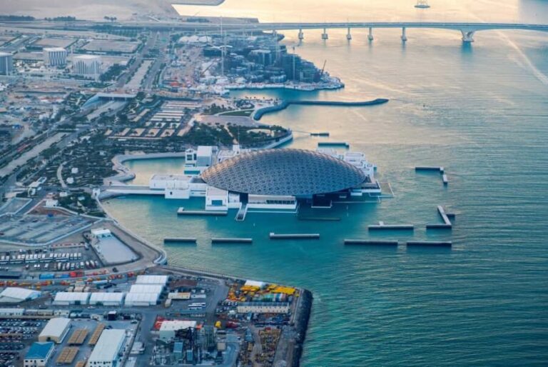 From Dubai: Abu Dhabi City Sightseeing & Sheikh Zayed Mosque - Why This Tour Is a Great Choice