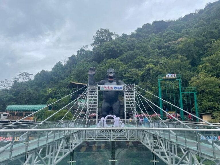 From Guangzhou: Gulong Canyon Private Day Tour - Who is this tour best for?
