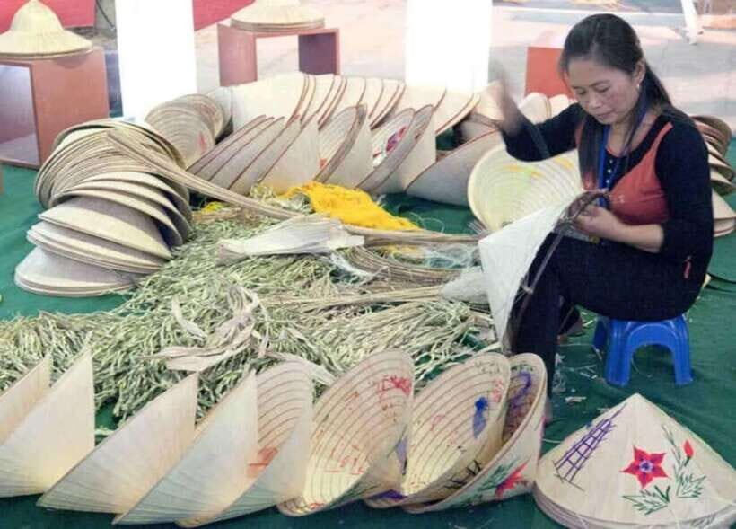 From Ha Noi: Conical Hat and Incense-Making Villages Tour - The Itinerary: What to Expect