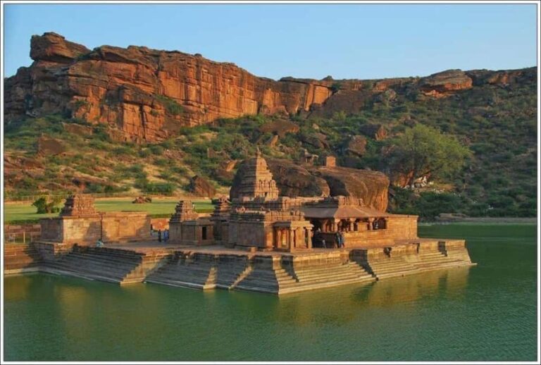 From Hampi :- Badami World Heritage UNESO Sites Tour 03 Days - Day 1: Arrival and Heritage Sightseeing in Badami