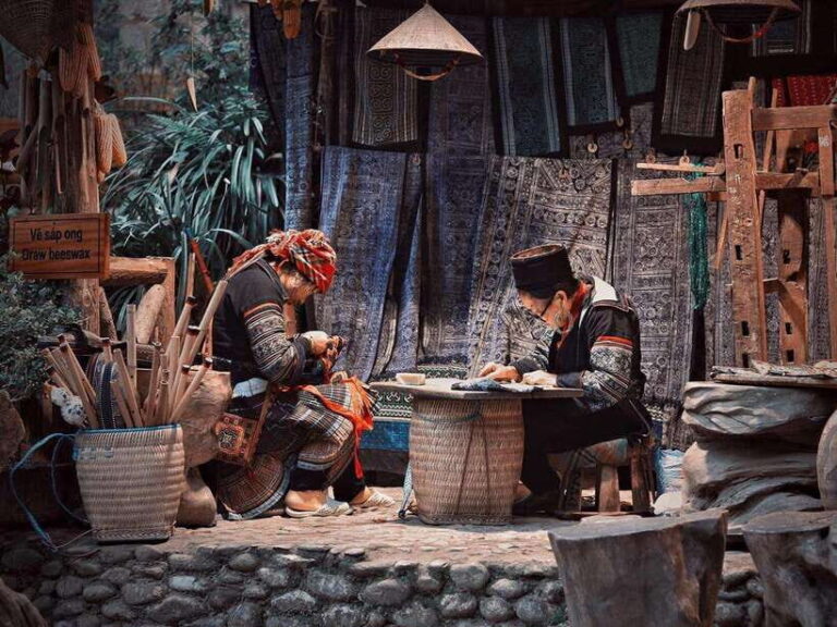 From Hanoi: 2-Days Trekking Sapa With Ethnic Minority Guide - Day 2: Trekking through Muong Hoa Valley and Village Life