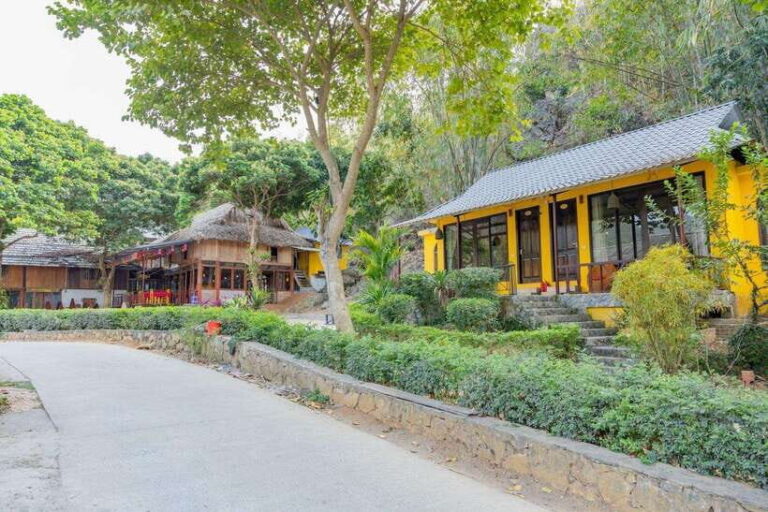 From Hanoi: Explore Mai Chau Valley in 2-Day Adventure Tour - Exploring Mai Chau Valley: The Village Life and Cycling