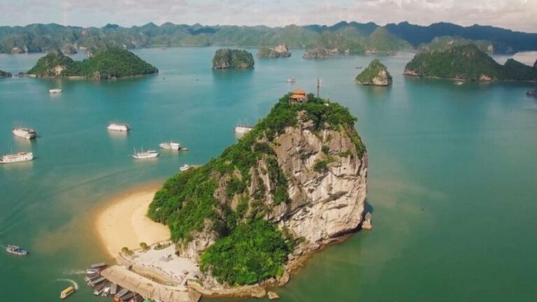 From Hanoi: Halong Bay Cruise 2 Days 1 Night With Transport - What Makes This Tour Stand Out