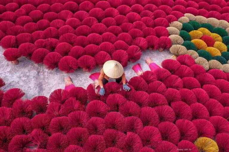 From Hanoi: Incense Village & Train Street Small Group Tour - In-Depth Look at Each Stop