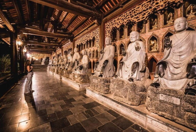 From Hanoi: Ninh Binh Boat Ride, Mua Cave Hike, Temple Visit - Visiting Bai Dinh Pagoda: Size, Serenity, and Crowds
