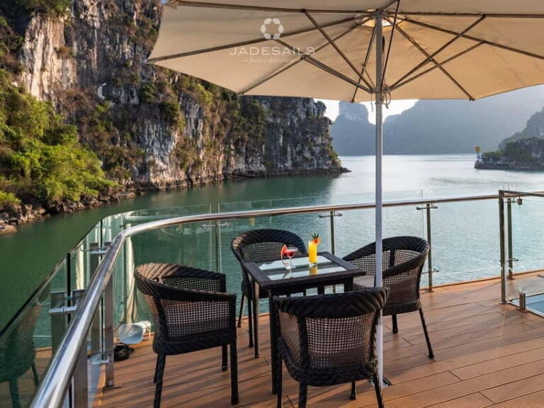 From Hanoi: Top-Rated Ha Long Bay Day Cruise with Jade Sails - What Are the Main Highlights?