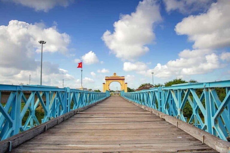From Hue: DMZ tour & explore Cha Loi cave in 2 days 1 night - Practical Considerations