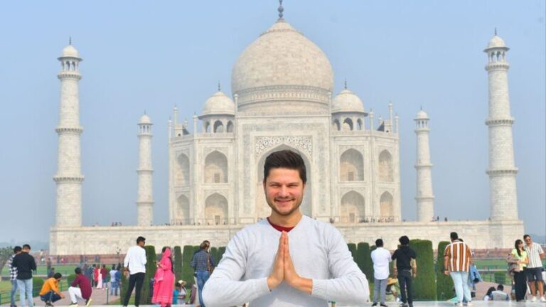 From Jaipur: Taj Mahal Guided and Agra Tour By Car - Visiting the Taj Mahal: Awe-Inspiring and Well-Managed