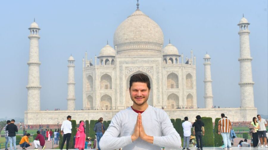 From Jaipur: Taj Mahal Guided and Agra Tour By Car - Visiting the Taj Mahal: Awe-Inspiring and Well-Managed
