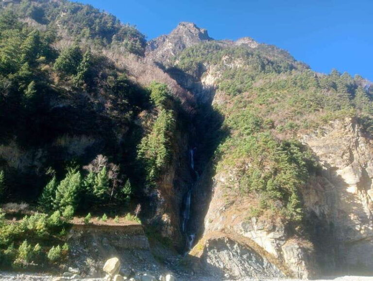 From Kathmandu: 12-Day Annapurna Circuit Trek - Daily Breakdown of the Trek