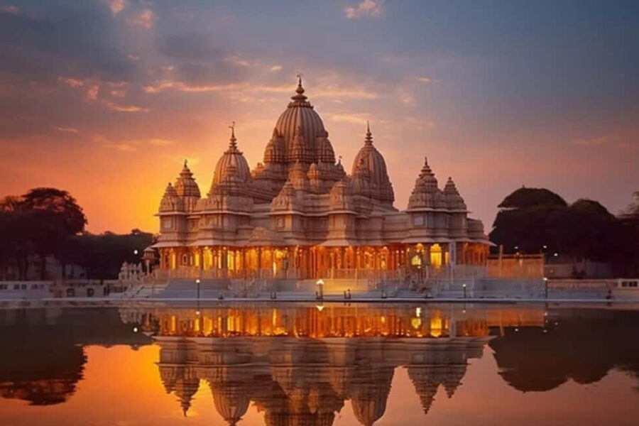 From Lucknow: Ayodhya Private Tour with Lunch and Boat Ride - Exploring Kanak Bhawan and Other Temples