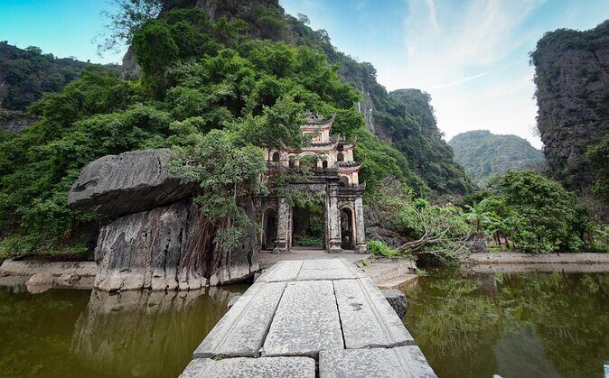 From Ninh Binh : Hoa Lu, Bich Dong, Trang An, Mua Cave Guide Tour - An In-Depth Look at the Tour Itinerary
