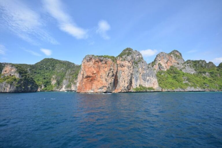 From Phuket: Snorkeling Ferry Cruise to Phi Phi Islands - Relaxing on Phi Phi Don