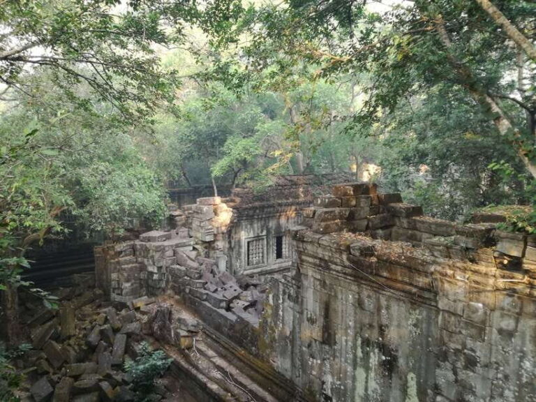 From Siem Reap: Half-Day Tour to Beng Mealea Temple - Discovering Beng Mealea: The Heart of the Experience