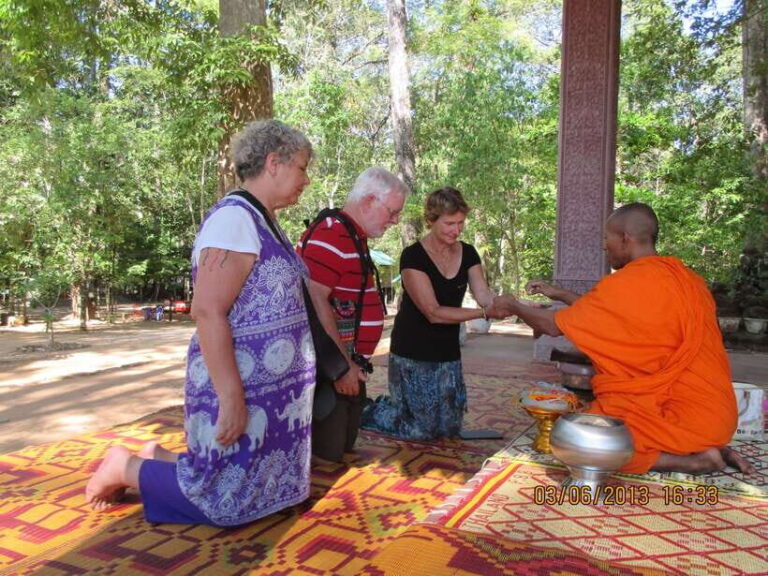 From Siem Reap: Preah Khan, Neak Pean & Pre Rup Private Tour - Key Points
