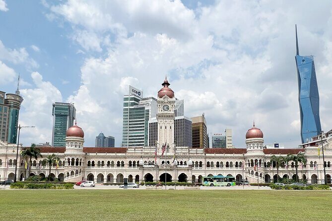 From Singapore: Private Kuala Lumpur / Malacca tour + SKY DINING - Practical Considerations & Tips