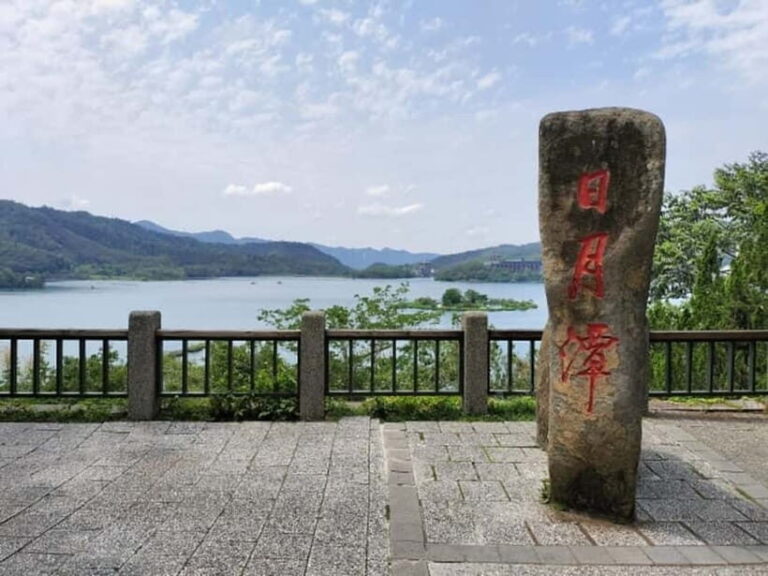 From Taipei: Sun Moon Lake, Temples and Tea Factory Day Trip - The Sum Up
