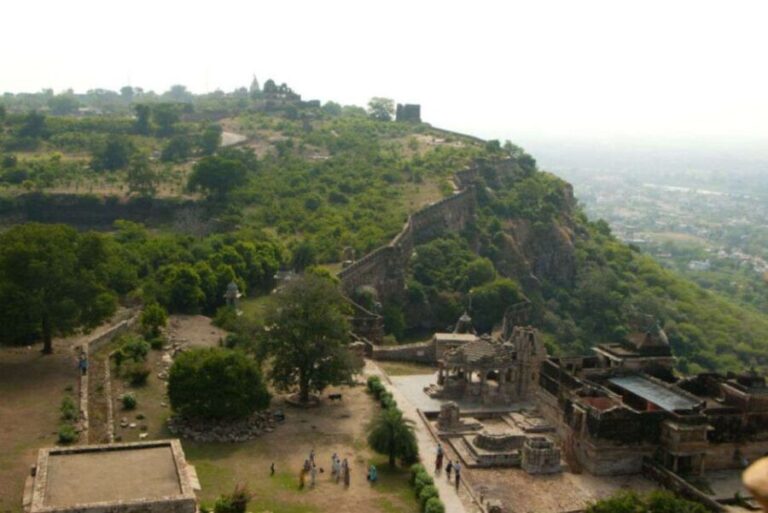 From Udaipur: Private Day Trip to Chittorgarh Fort - The Itinerary in Detail