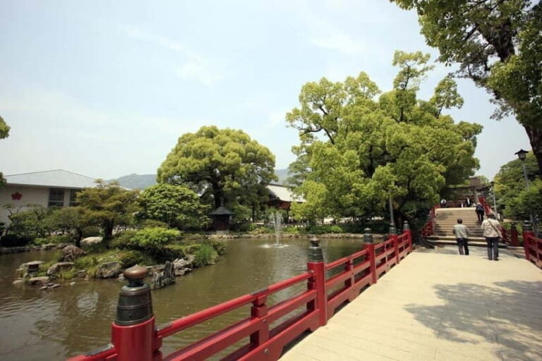 Fukuoka: Dazaifu Tenmangu 2-hour Guided Tour - Analyzing the Value