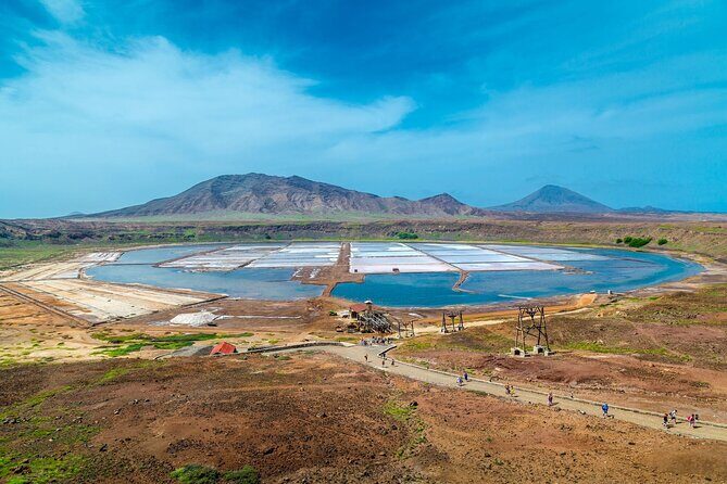 Full Day Adults Only Tour of Sal with Lobster Lunch and Salt Lake - The Sum Up