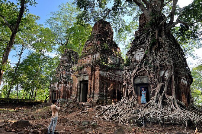 Full Day Banteay Srei Beng Mealea and Koh Ker Small Group Tour - Lunch and Local Support: Banteay Srei