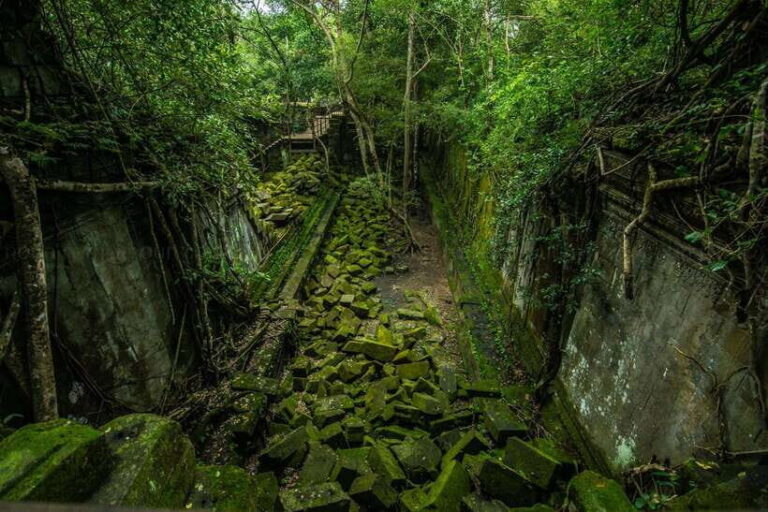 Full-Day Beng Mealea, Kbal Spean & Banteay Srei Private Tour - A Detailed Look at the Itinerary