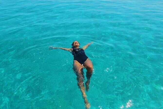 Full Day Dimaniyat Island Excursion - Who is this tour best suited for?