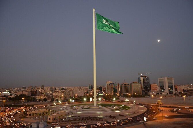 Full Day Guided Jeddah City Tour - Who Should Consider This Tour?