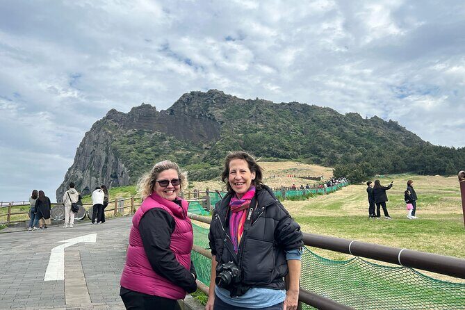 Full-Day Jeju Island UNESCO Tour for Cruise Layover Guests - What Makes This Tour Stand Out?