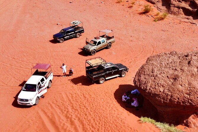 Full Day Private Jeep Tour in Wadi Rum - Detailed Exploration of the Itinerary
