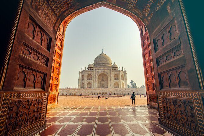 Full Day Private Tour to Taj Mahal and Agra Fort from Delhi - Visiting the Taj Mahal: A Timeless Wonder