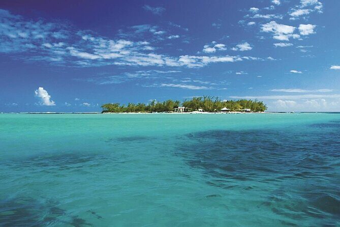 Full Day Tour 5 Island to Ile Aux Cerfs Incl. Lunch and Transfer - The Experience from a Traveler’s Perspective