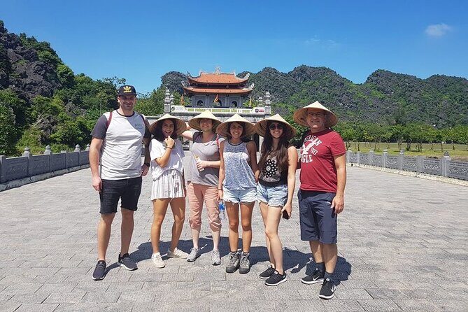 Full-Day Tour Hoa Lu, Tam Coc Boat Trip and Mua Cave - Detailed Review of the Tour