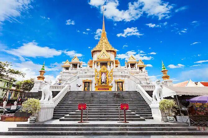 Full Day Tour in Chiang Rai White Temple and Golden Triangle - What Travelers Are Saying