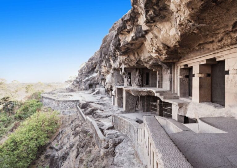 Full Day Trip Ellora Caves & Daulatabad Fort from Aurangabad - Introduction to the Tour Experience