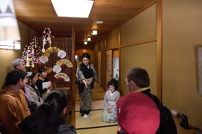 Geiko Performance and Behind the Scenes Tour - A Closer Look at the Tour Itinerary
