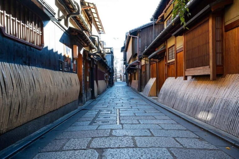 Geisha at Dusk: A Stroll Through Old Kyoto - Practicalities and Value